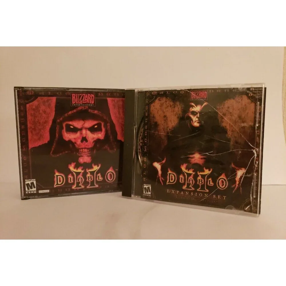 Diablo 2 II PC Video Game Fantasy Battle Windows 2000 + Expansion Set Blizzard